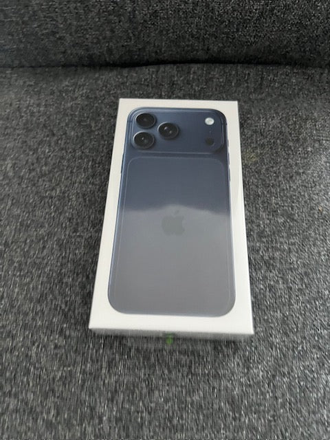 iPhone 17 Pro Max Deep Blue